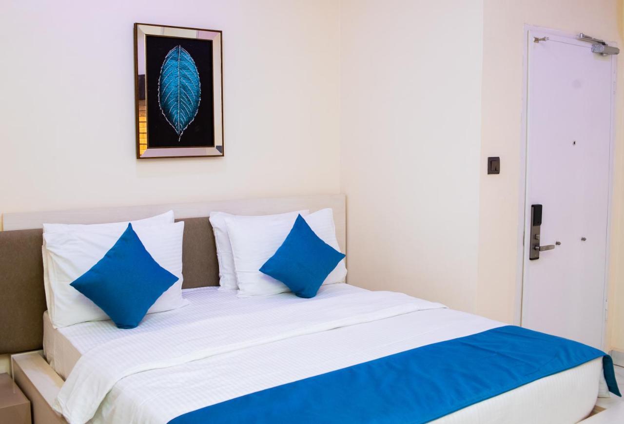 Bkt Cribs - Apartments & Suites Abuja Bagian luar foto