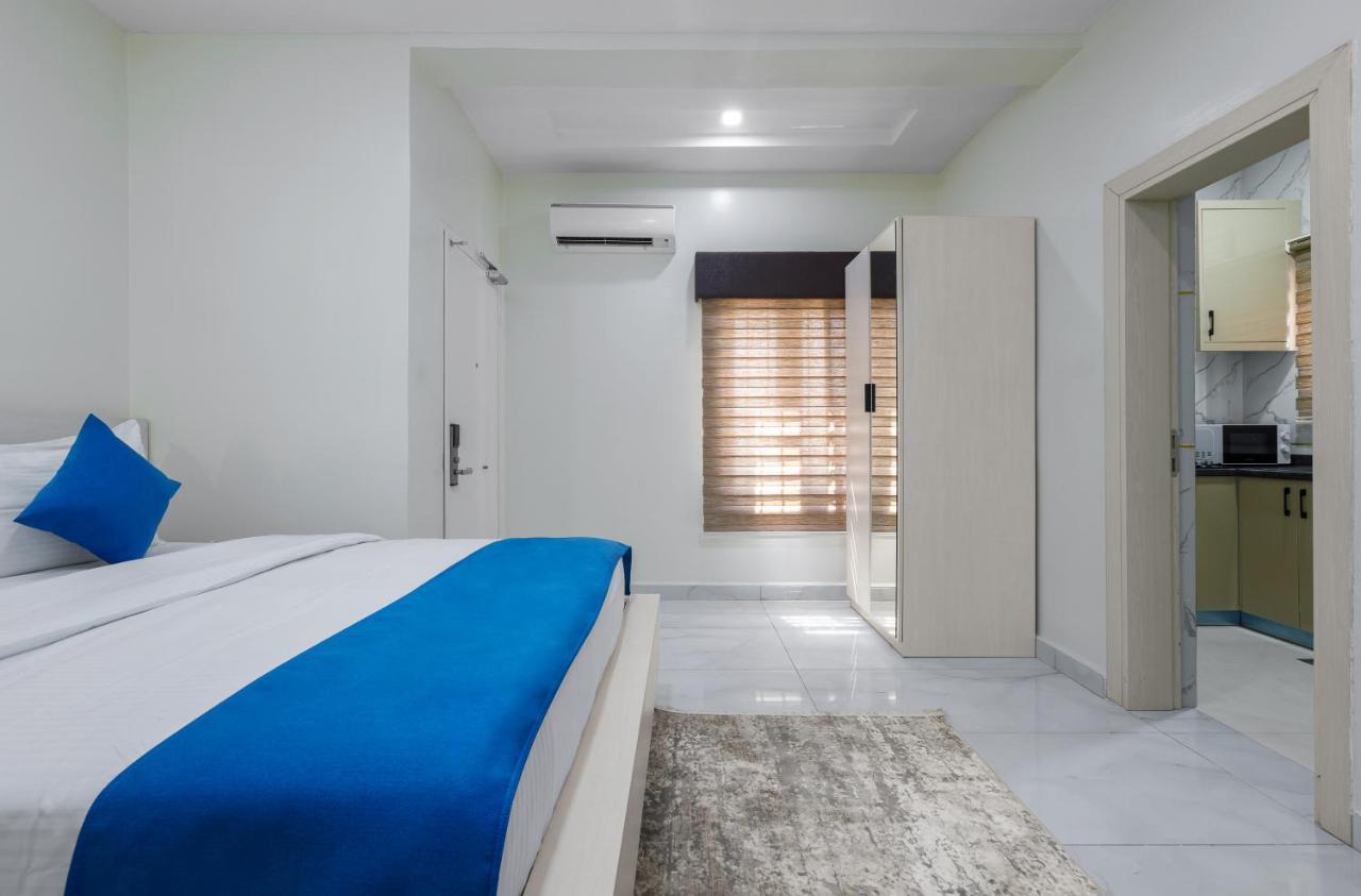 Bkt Cribs - Apartments & Suites Abuja Bagian luar foto