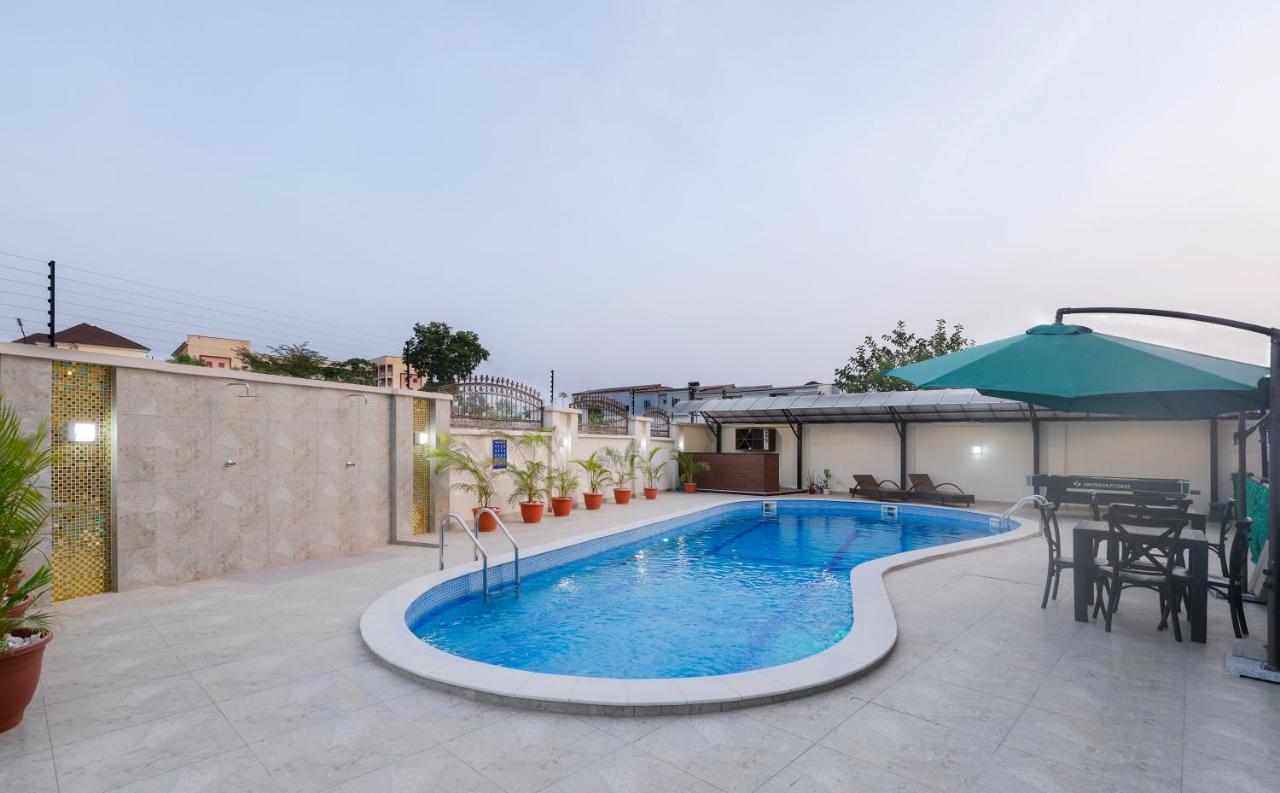 Bkt Cribs - Apartments & Suites Abuja Bagian luar foto