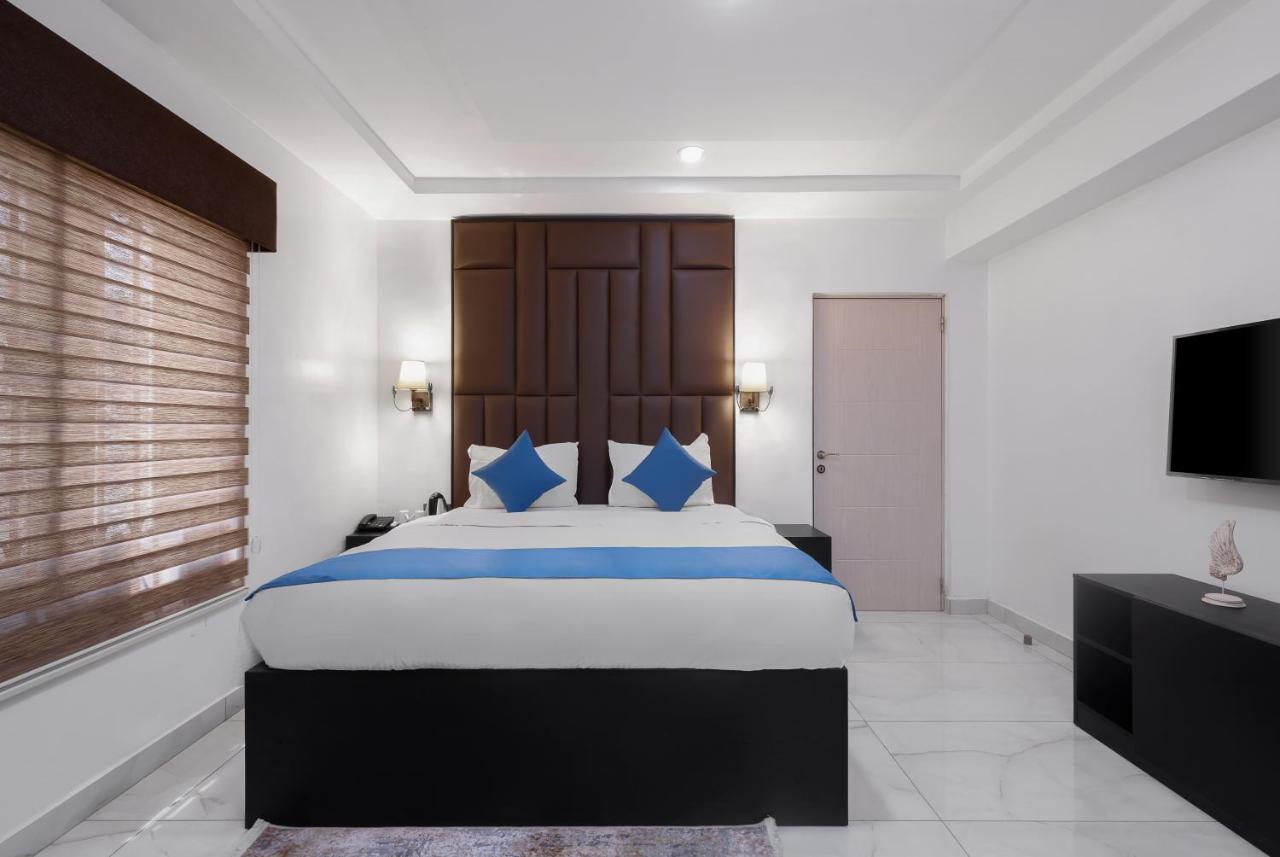 Bkt Cribs - Apartments & Suites Abuja Bagian luar foto